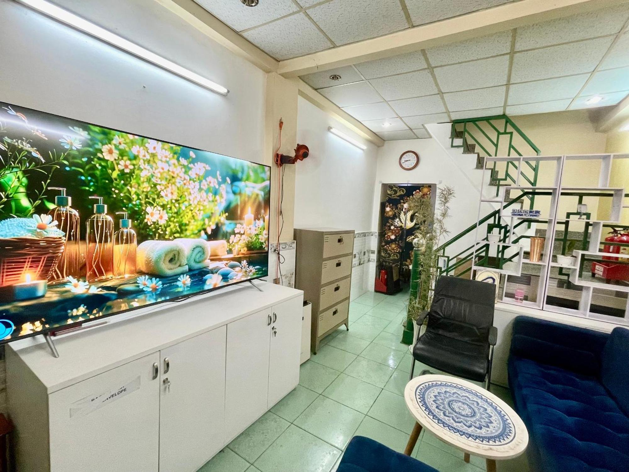 花ren Hostel Ho Chi Minh City Exterior photo