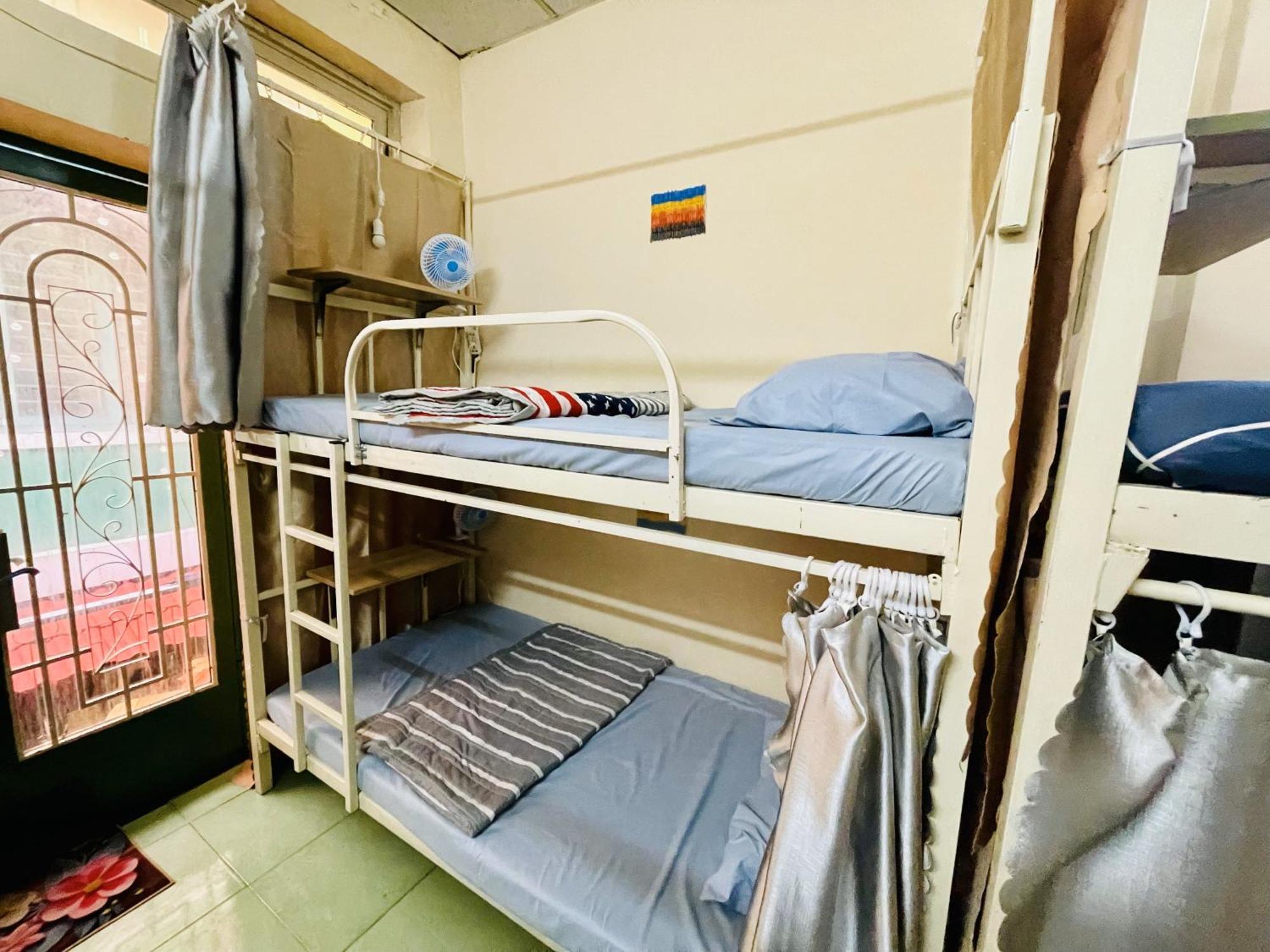 花ren Hostel Ho Chi Minh City Exterior photo
